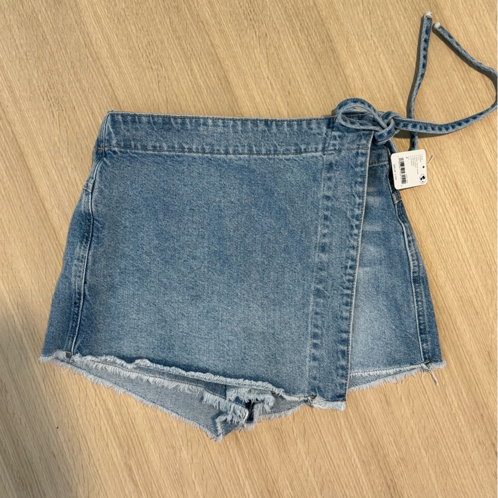 NWT FREE PEOPLE Skort